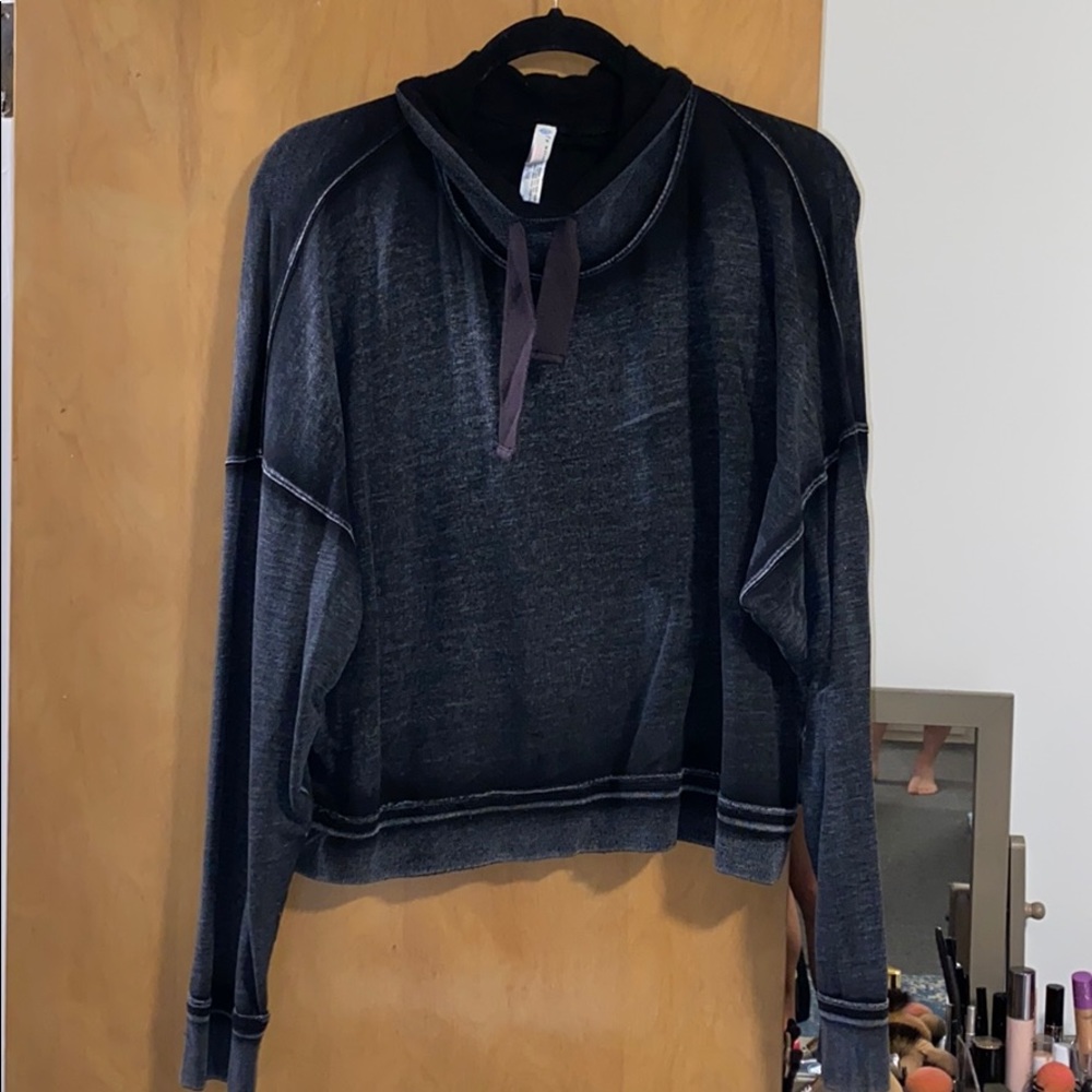 Free people cropped sweater - Large